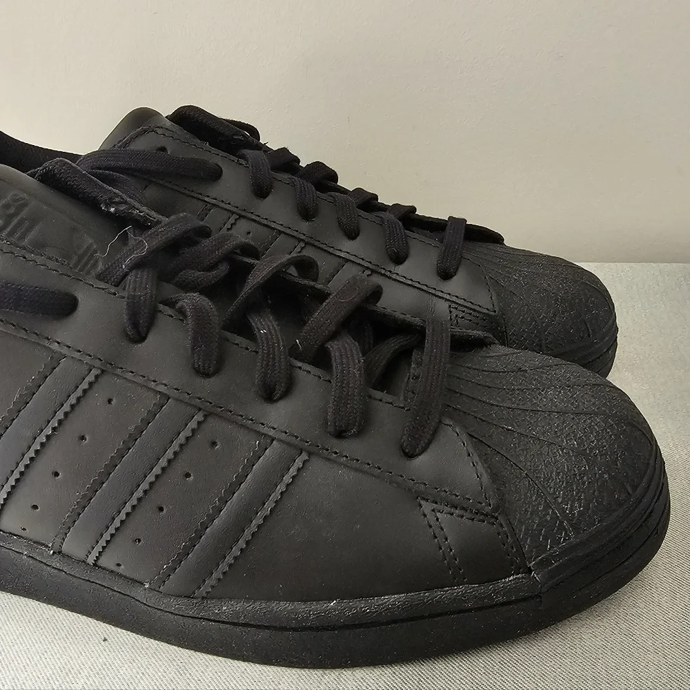 ADIDAS Superstar Mens All Black Sneakers Size 13
